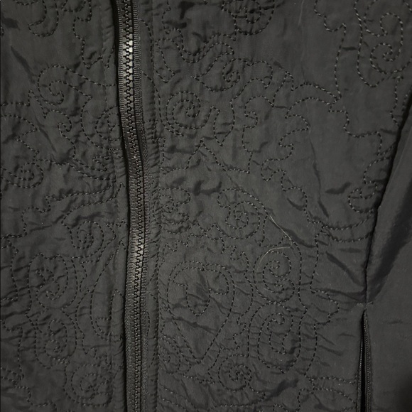 Lucy Black Stitched Nylon Vest Womens Medium Pockets Warm Winter Full Zip - Picture 3 of 9